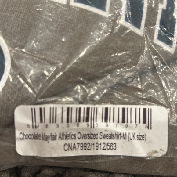 Pretty Little Thing CHOCOLATE MAYFAIR ATHLETICS OVERSIZED SWEATSHIRT - Picture 5 of 5